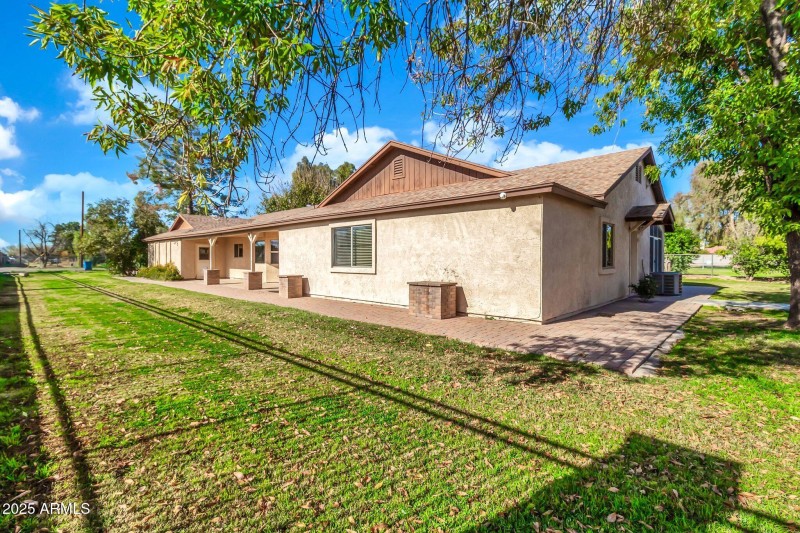 15834 E Ocotillo Rd-50