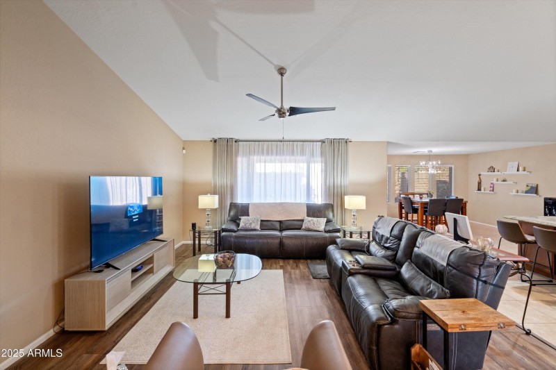 08-Family Room