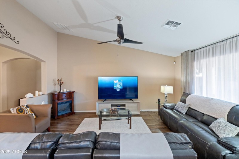 10-Family Room