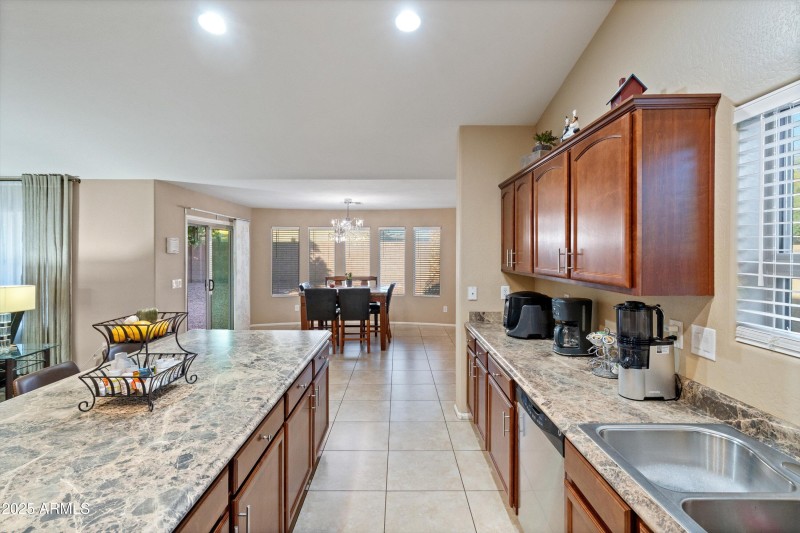 18-Kitchen