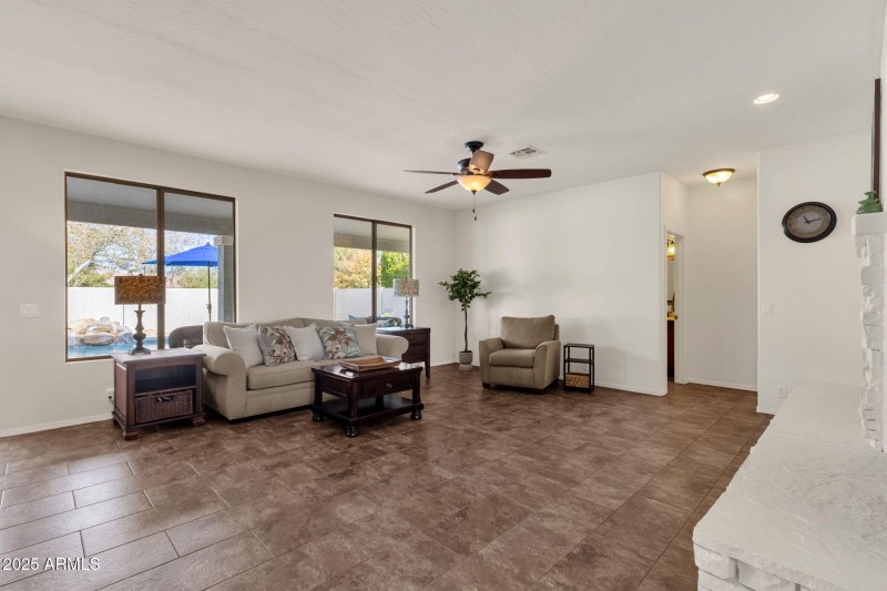 19-web-or-mls-1678-e-rawhide-st