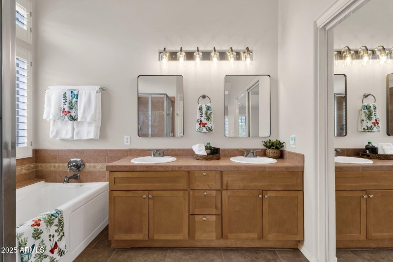 37-web-or-mls-1678-e-rawhide-st