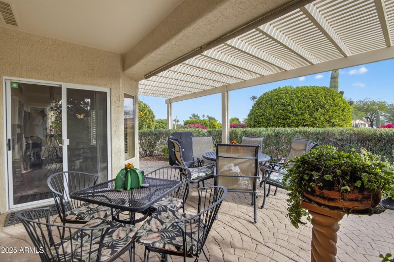 Pergola Gives Diffused Light