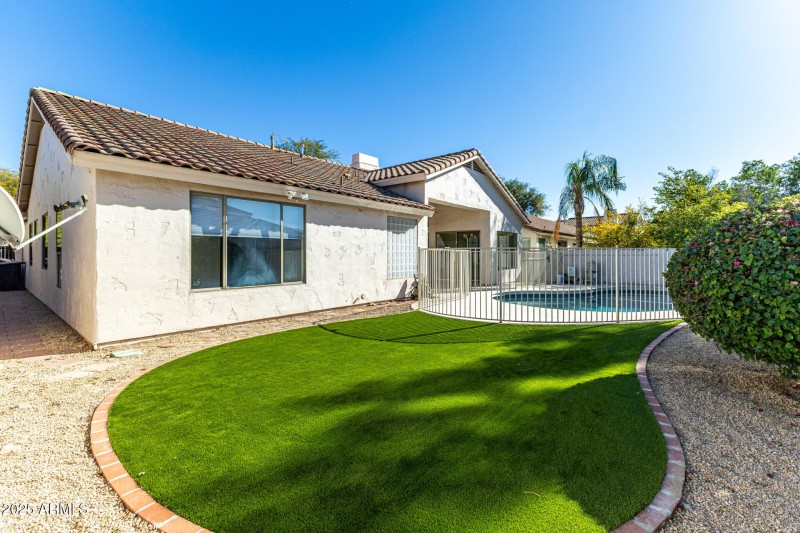 Turf and Low Maintenance Landscape