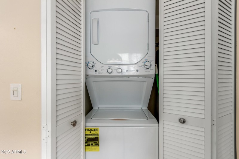 Laundry in breakfast nook
