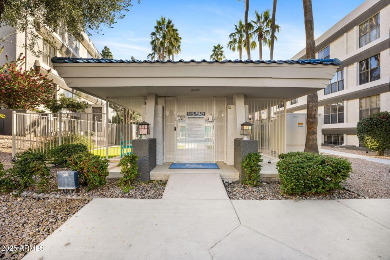 Community Pool 2 Entry