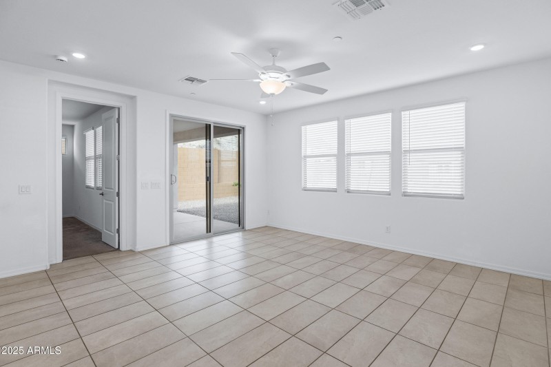 21294 W Roanoke Ave-8