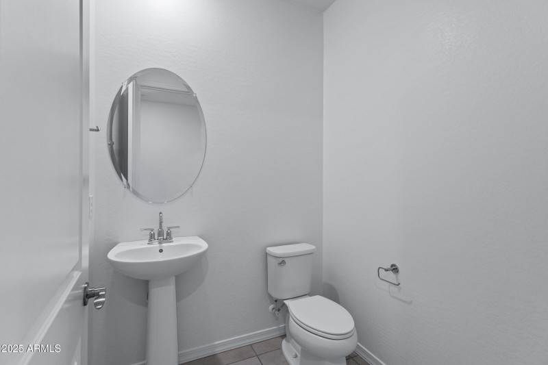 21294 W Roanoke Ave-20