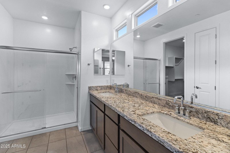 21294 W Roanoke Ave-24