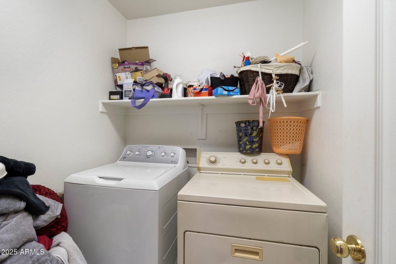 UPPER LAUNDRY ROOM