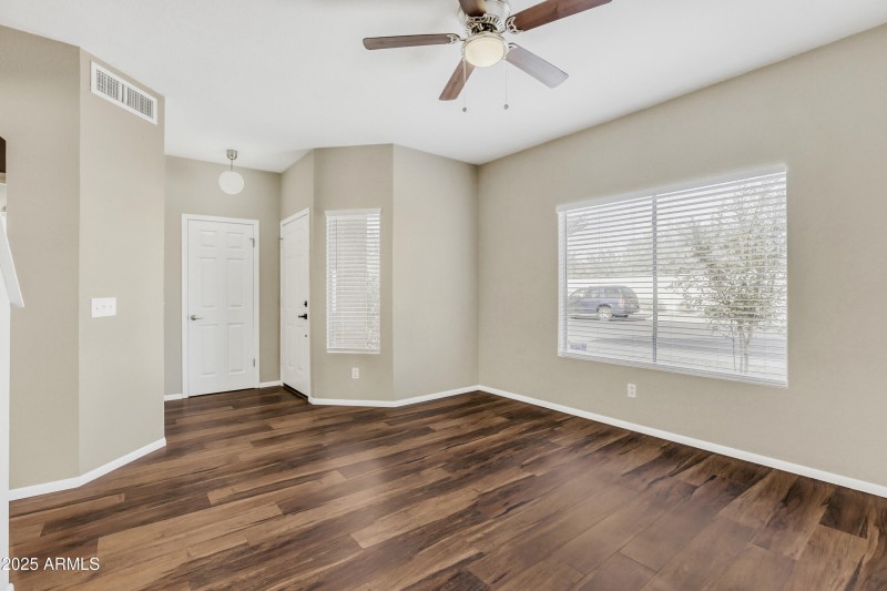 6827 w Aire Libre Ave - MLS Sized - 003