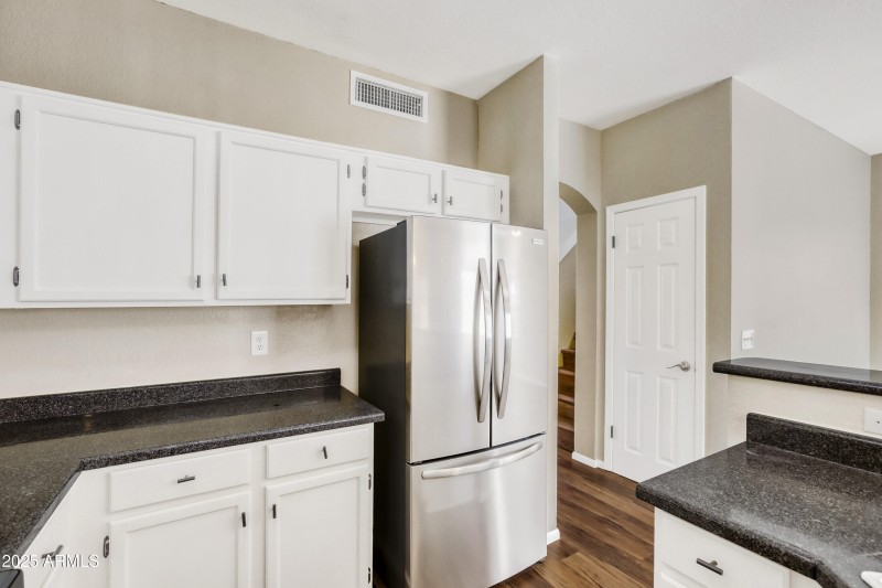 6827 w Aire Libre Ave - MLS Sized - 007