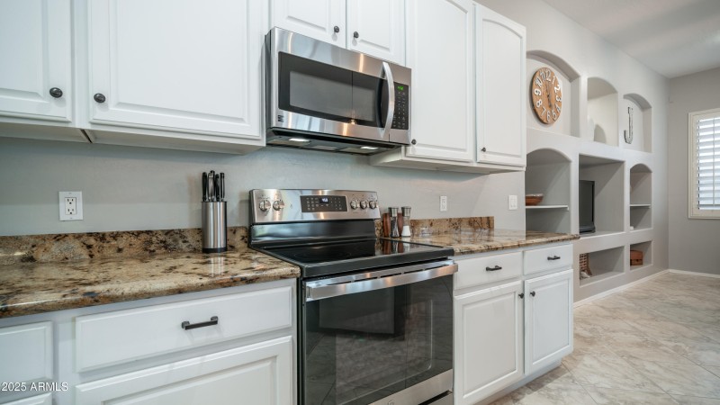 Stainless steel appliances new in 2023