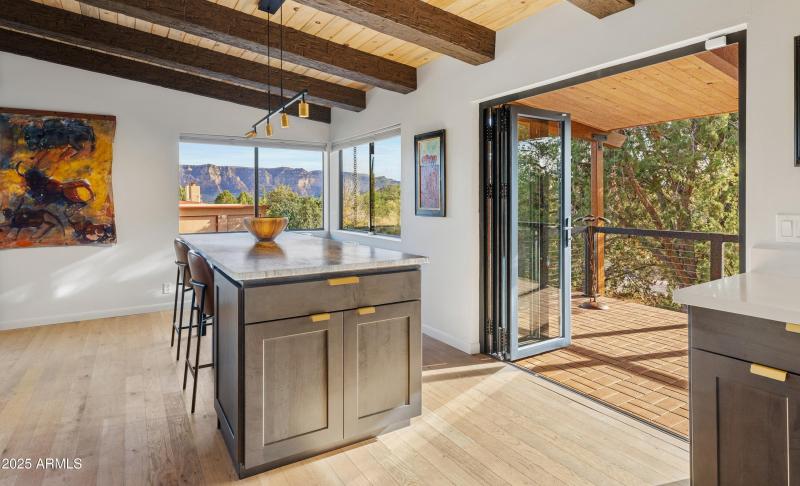 Accordian doors open too...