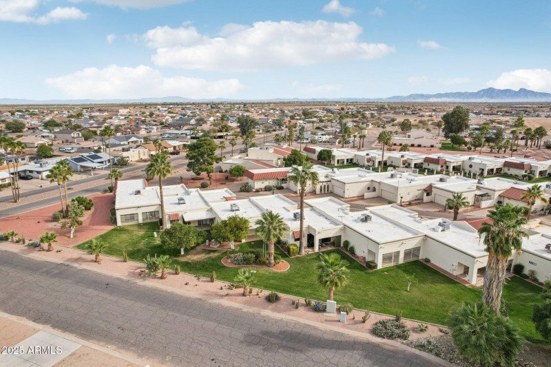 31-web-or-mls-W Avenida De Amigos Cir-S3