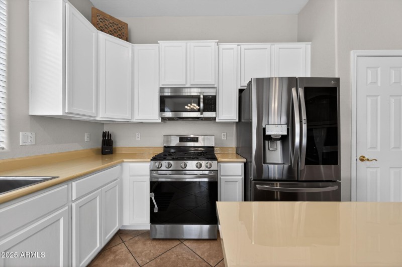 15_3022_W_Redwood_Ln_Phoenix_AZ_85045-Ki