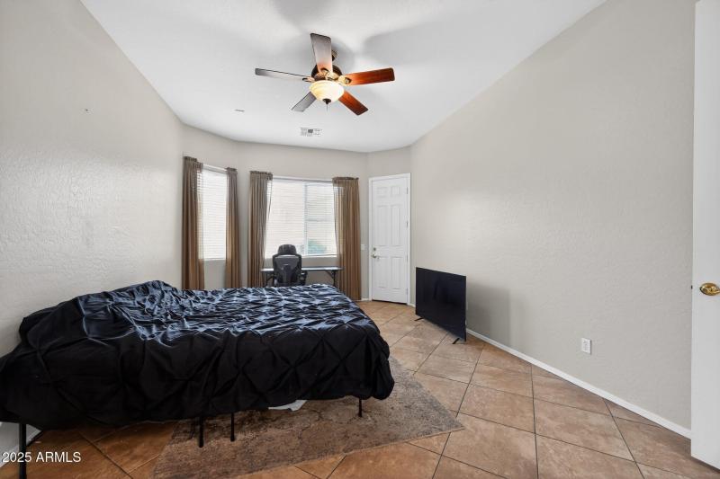 22_3022_W_Redwood_Ln_Phoenix_AZ_85045-Be