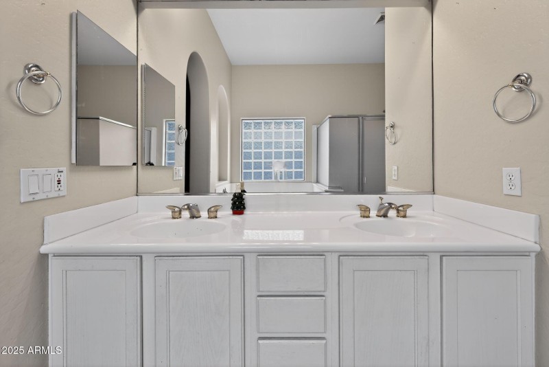 27_3022_W_Redwood_Ln_Phoenix_AZ_85045-Ba