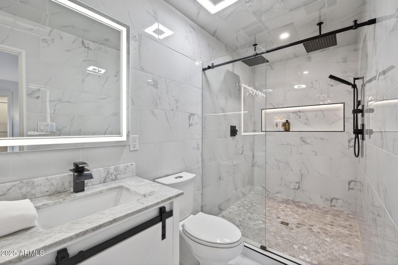 33_7719_E_Rovey_Ave33_mls