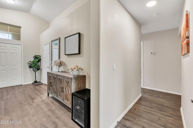 22_hallway to the rooms