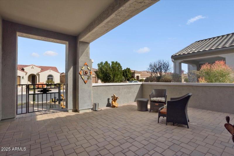 05-Courtyard