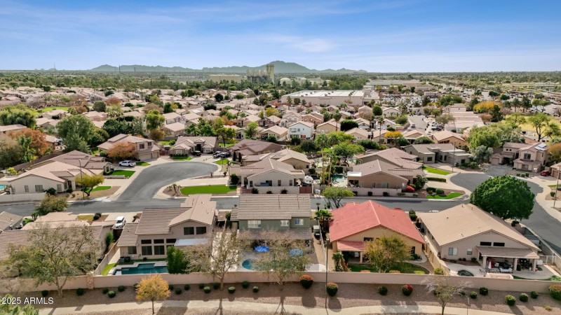 62-web-or-mls-1678-e-rawhide-st