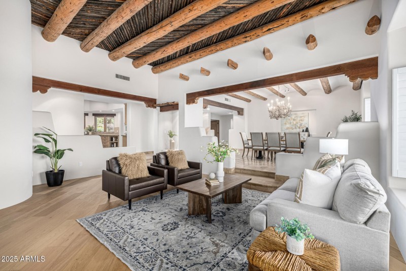 Southwestern Pueblo_Adobe Masterpiece