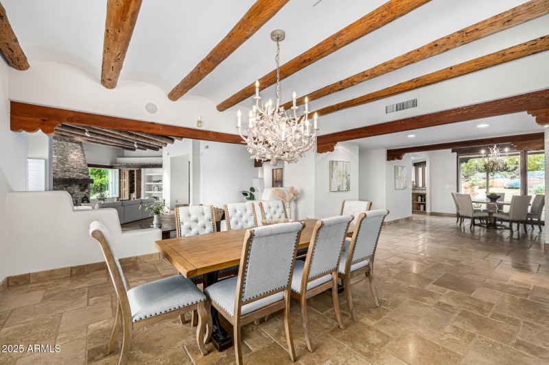 Entertainment Dining Area