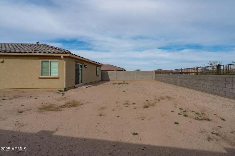 27-Backyard View
