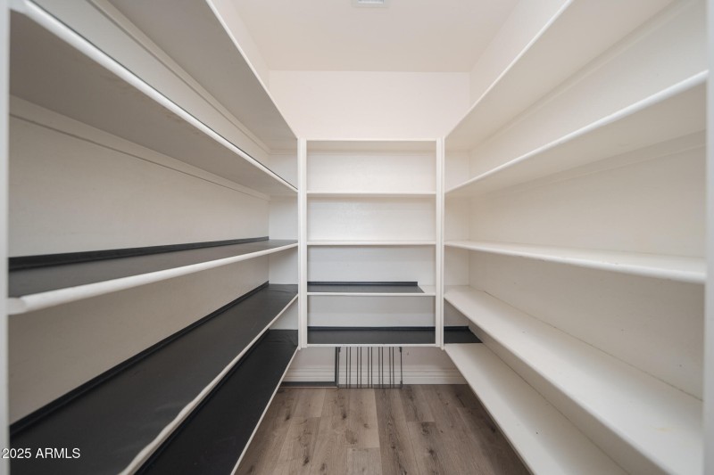12_WI-Pantry_01