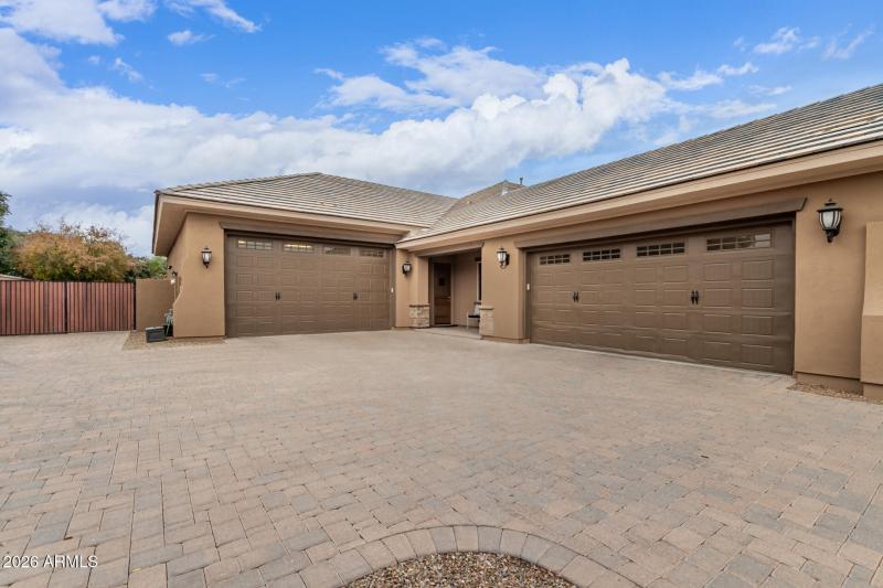 Driveway + Extra parking