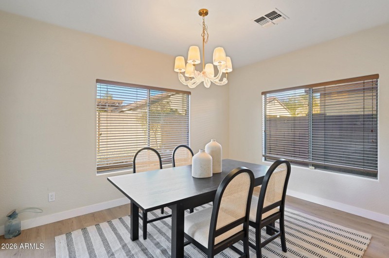 8-web-or-mls-W Charter Oak Rd-008