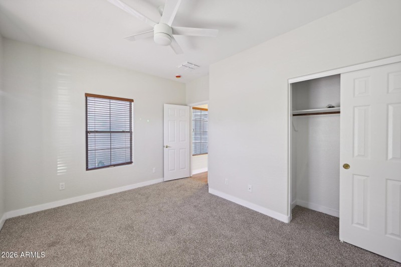 21-web-or-mls-W Charter Oak Rd-021