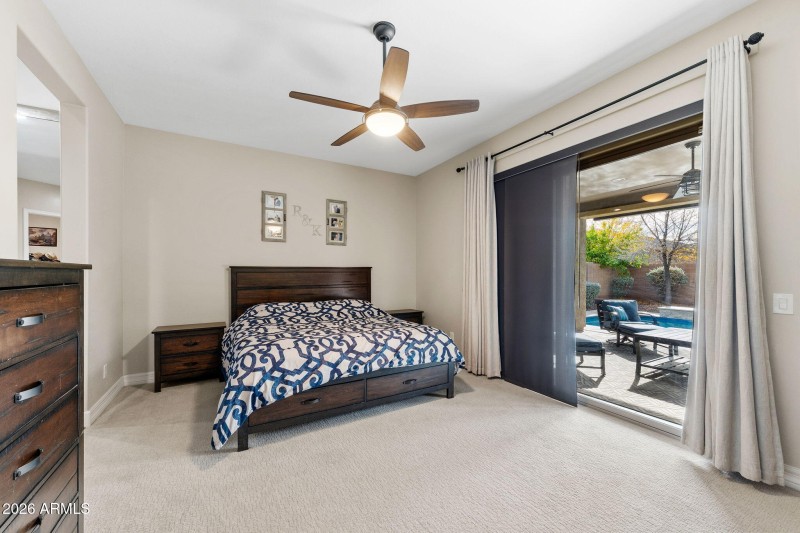 021__3921 E Chestnut Ln