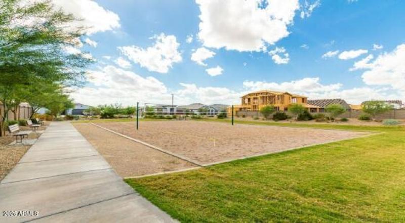 Almeria at Rancho Mercado - Community