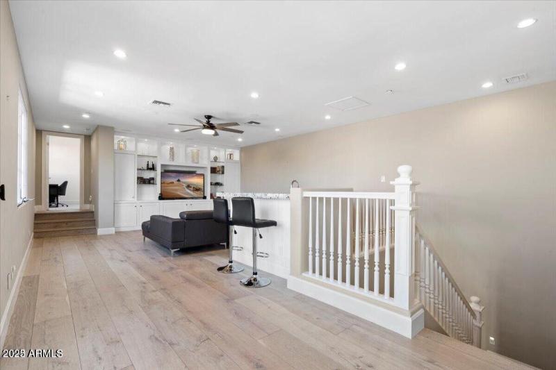 Upstairs Bonus Room:Bar