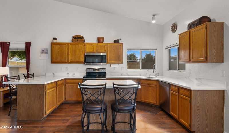 11-web-or-mls-Kitchen2