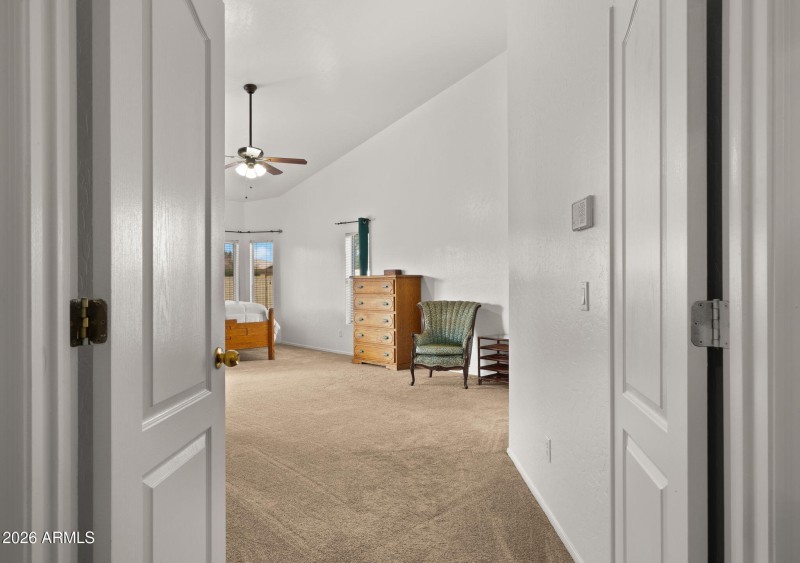 24-web-or-mls-Primary Bedroom2