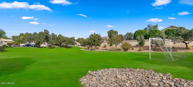 50-web-or-mls-Outside Park