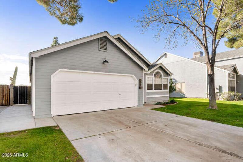 256 S Rush Cir W Chandler AZ-small-001-0