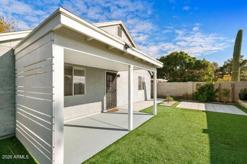 256 S Rush Cir W Chandler AZ-small-038-0