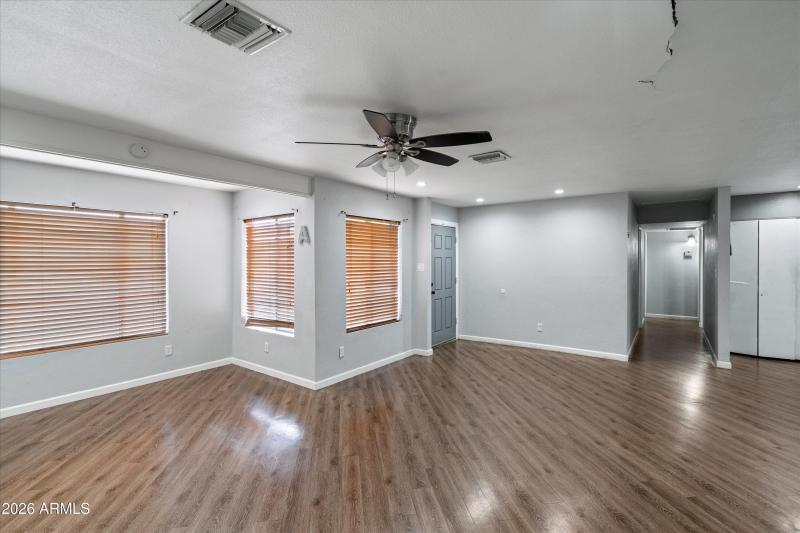 05-Living Room