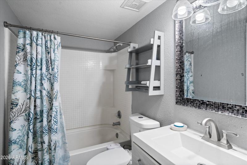 18-Bathroom