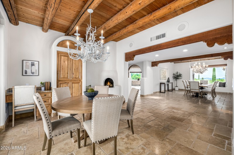 Breakfast Nook & Formal Dining