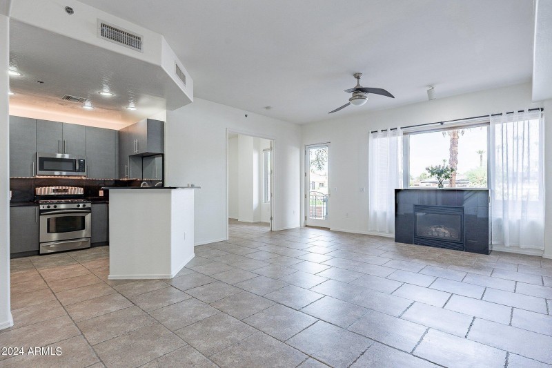 47-web-or-mls-Vernon-HD-13