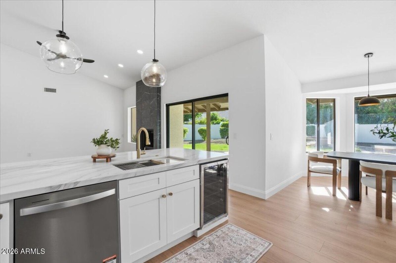 21-501 E Melody Ln_RedHogMedia