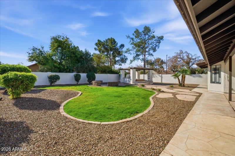 44-501 E Melody Ln_RedHogMedia