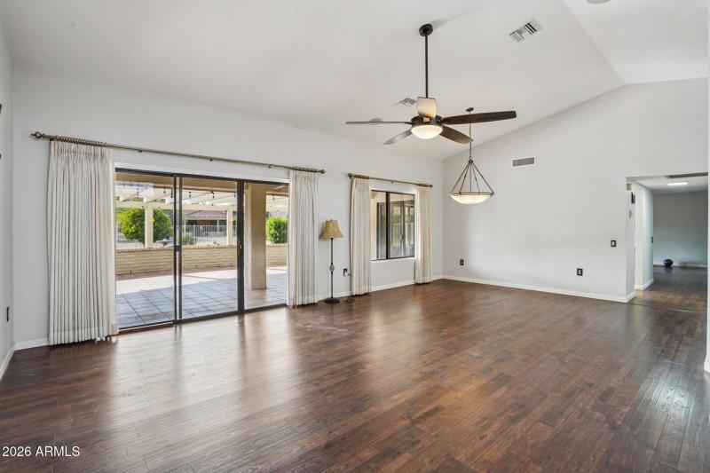 16-web-or-mls-W Antelope Dr-S0301-016