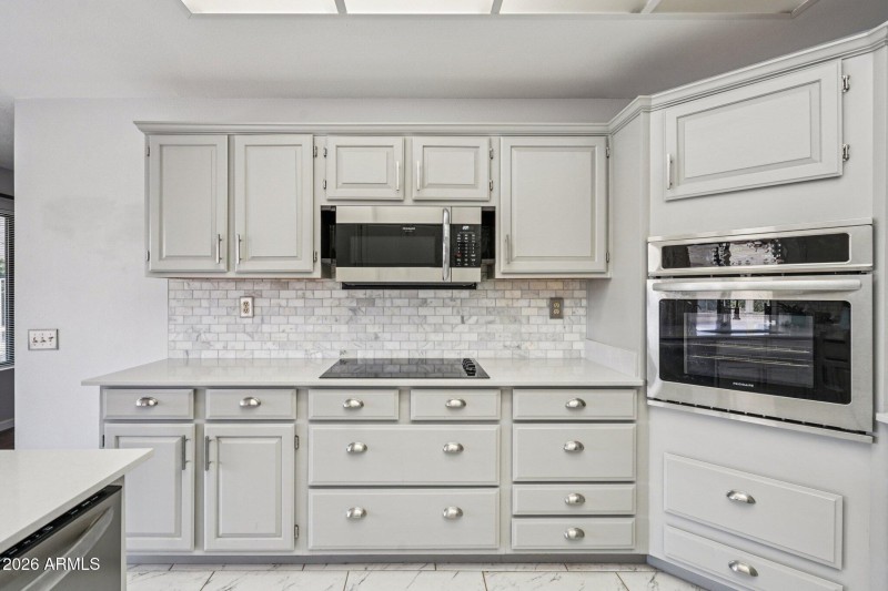 19-web-or-mls-W Antelope Dr-S0301-019