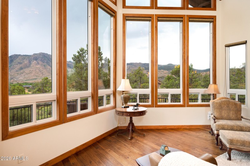 4490WJulesbergCir-12